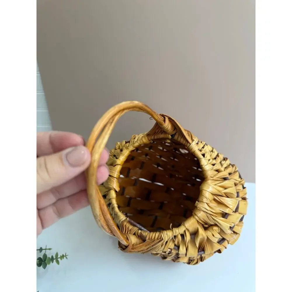 Vintage Handwoven Banana Leaf Basket with Handle | Cottagecore Farmhouse Rustic